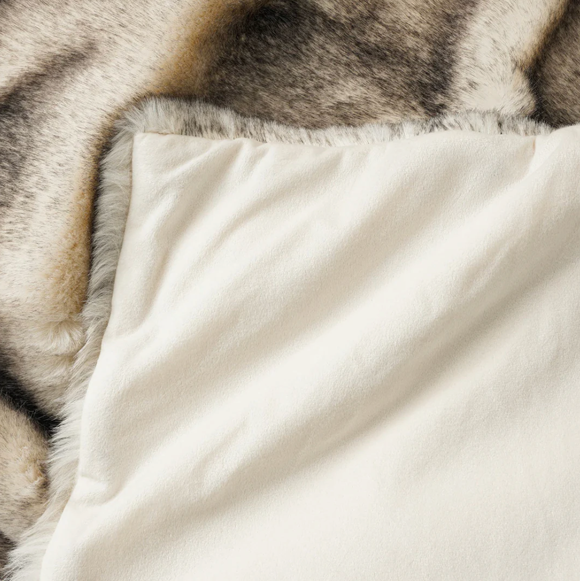 Faux Fur Deken - Luxe Woondeken